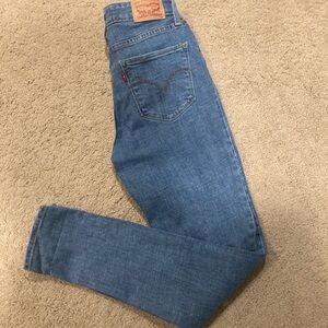 Levi’s 721 High Rise Skinny Jean